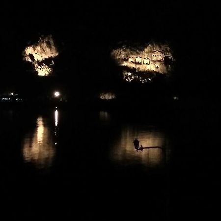 Holiday Hotel 达利安 外观 照片