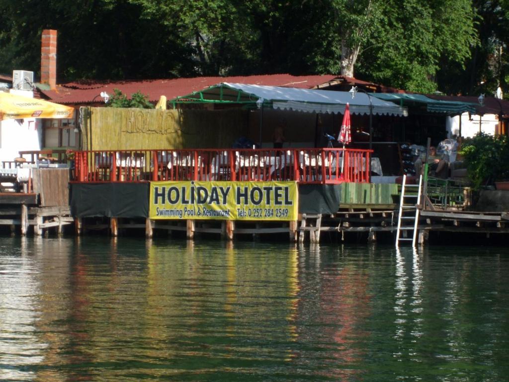 Holiday Hotel 达利安 外观 照片