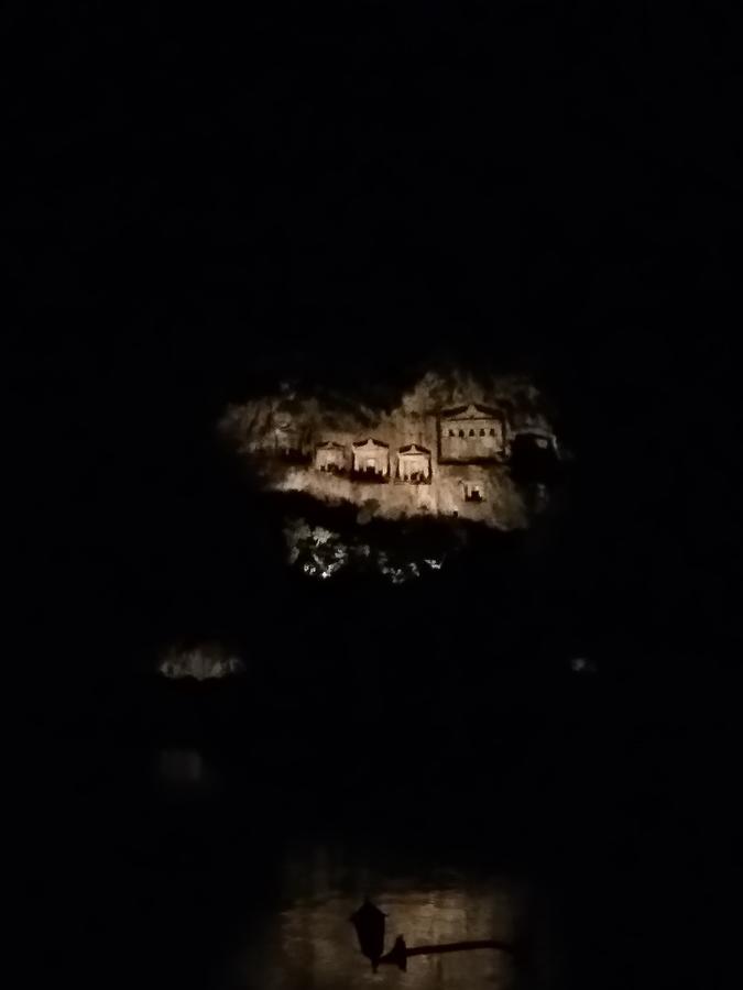 Holiday Hotel 达利安 外观 照片