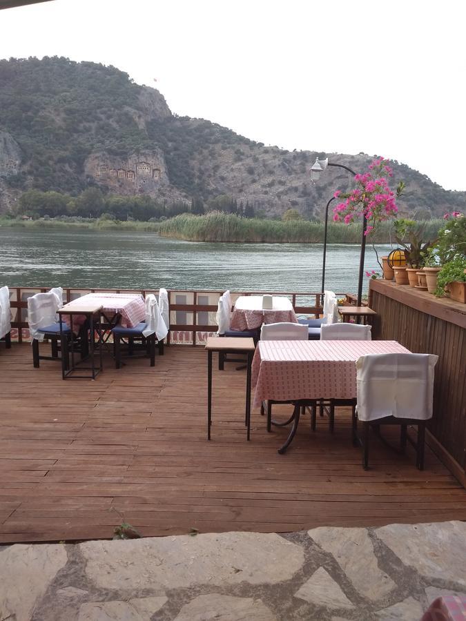 Holiday Hotel 达利安 外观 照片